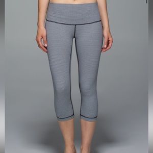 lulu capri pants